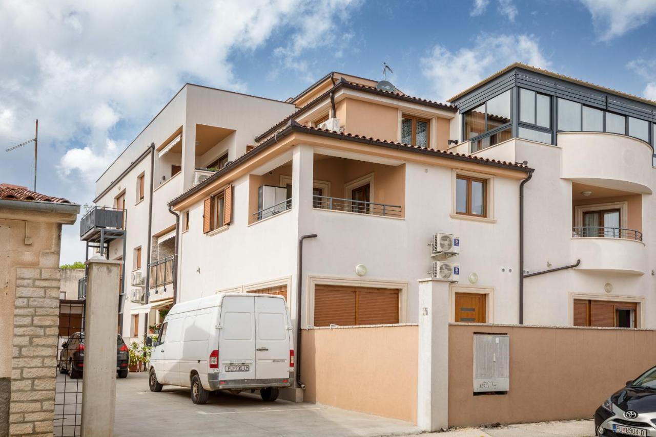 Apartment Bailey Pula Exterior foto